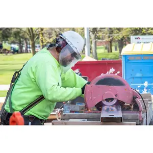 Construction Safety Basics: Safe Use of Equipment Streaming Video Training Program - English Main Image